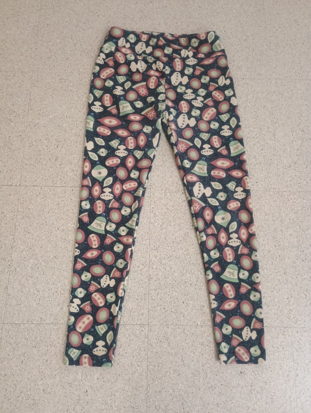 LuLaRoe Girls leggings festive retro-style Christmas Ornament Holiday print - Picture 2 of 7